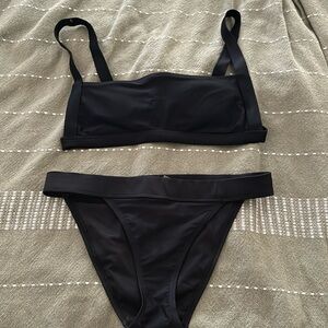 Black bikini